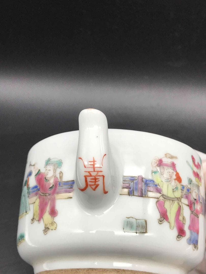 中国古美術　清同治　「同治年製」在銘　粉彩桃寿紋子供遊び紋　急須(C-17)