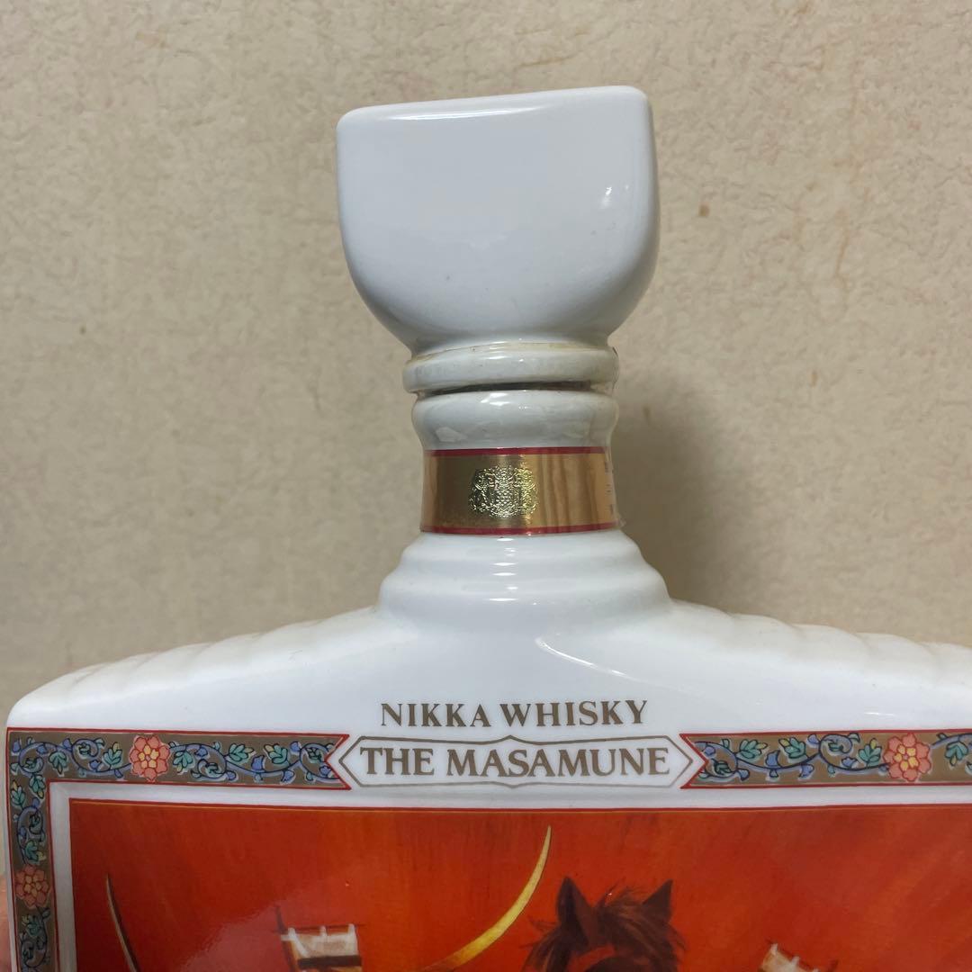 ha p p y專用ニッカウイスキ有田焼　陶器ボトル　伊達政宗600ml