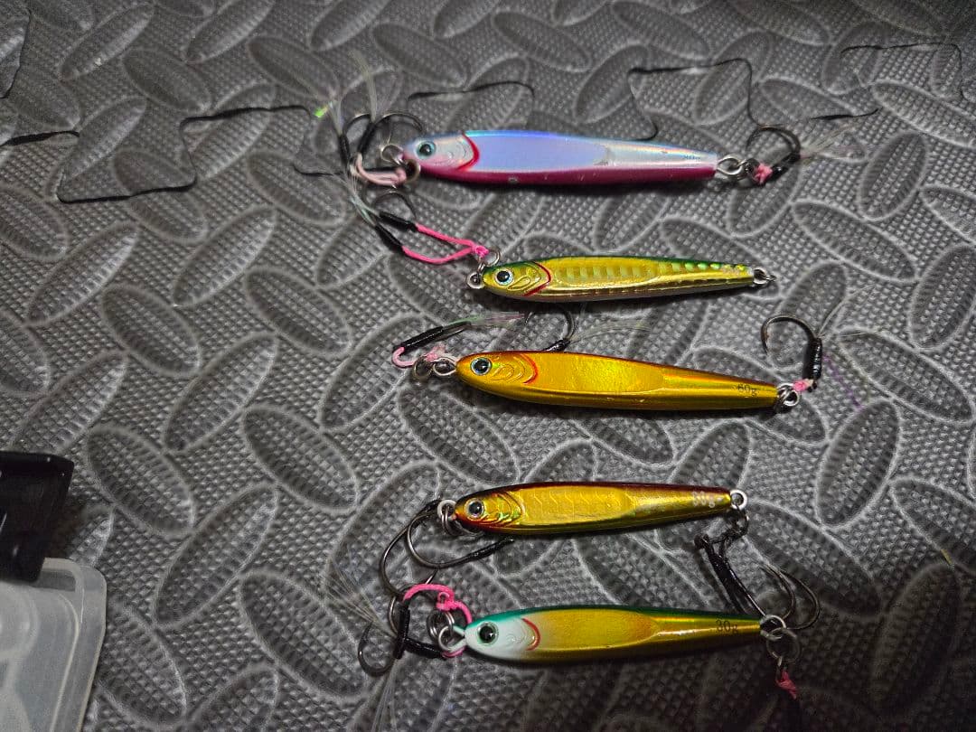 ジグ１３点セット　ケース付き　TGベイト