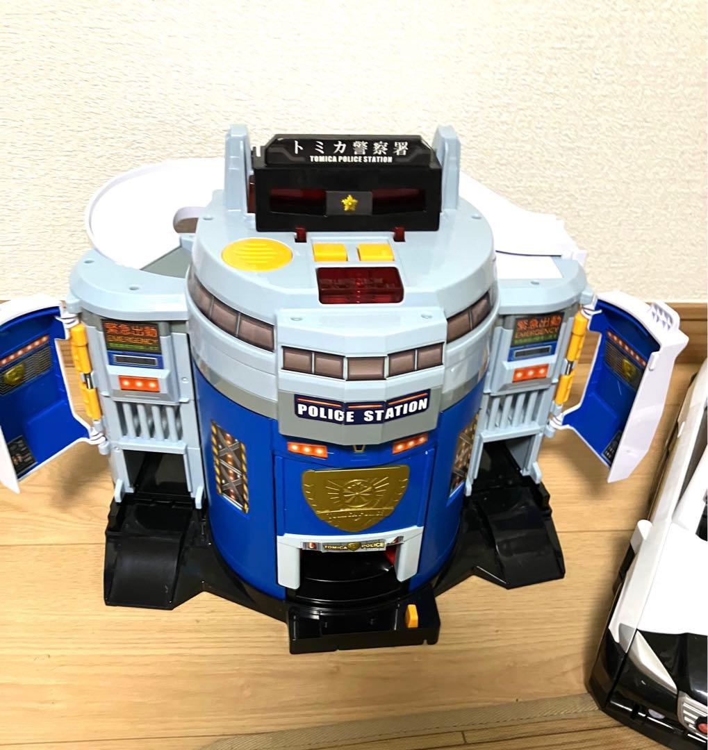 4点⭐︎トミカ DXポリステーションデカパトカー ANAジェットビルドシティ警察署