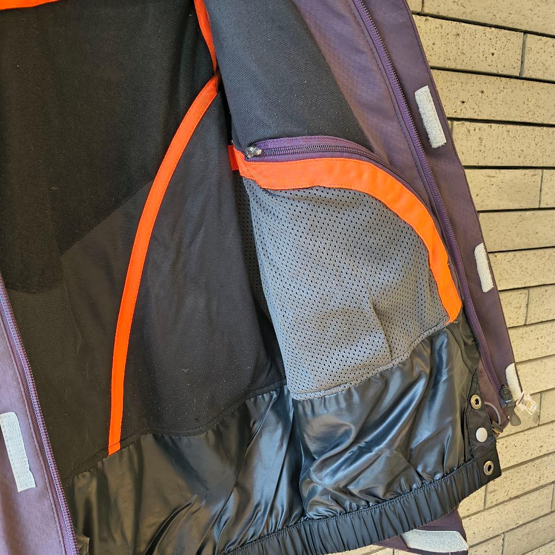❤【オンヨネ】スノボージャケット　スキー　プロ好み　ユニセックス　M