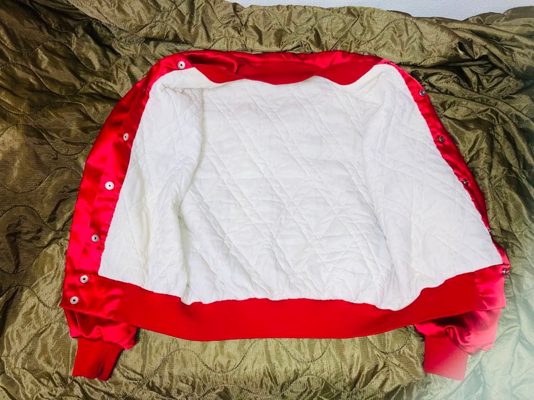 米軍放出品　海兵隊ナイロンコーチジャケット　赤　サイズL相当