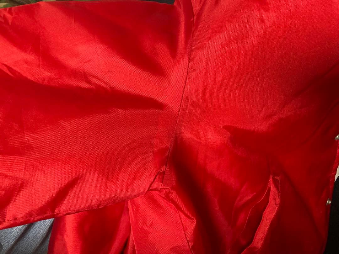 米軍放出品　海兵隊ナイロンコーチジャケット　赤　サイズL相当