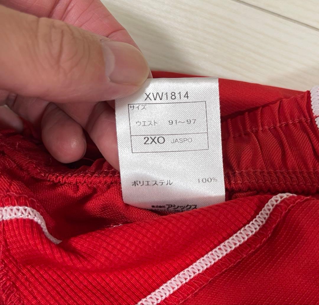 【美品】アシックス レッド ショートパンツ　2XO