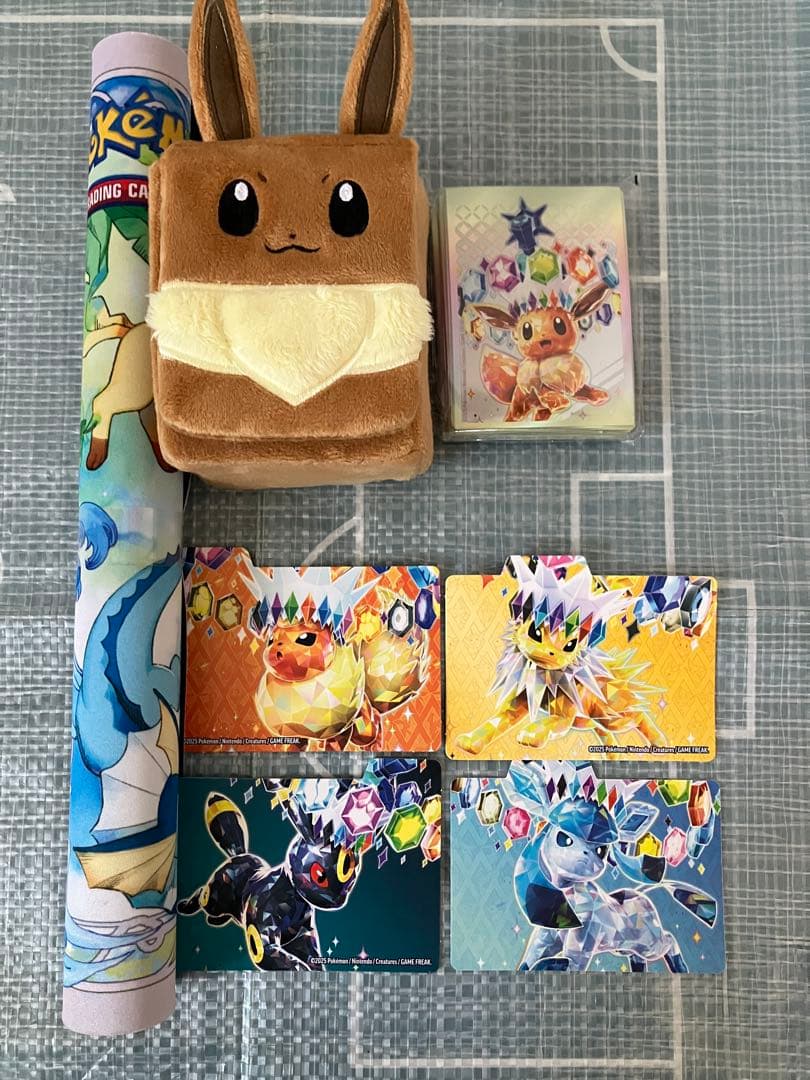 ポケモンカード　海外　プレイマット　デッキケース　デッキシールド　イーブイ