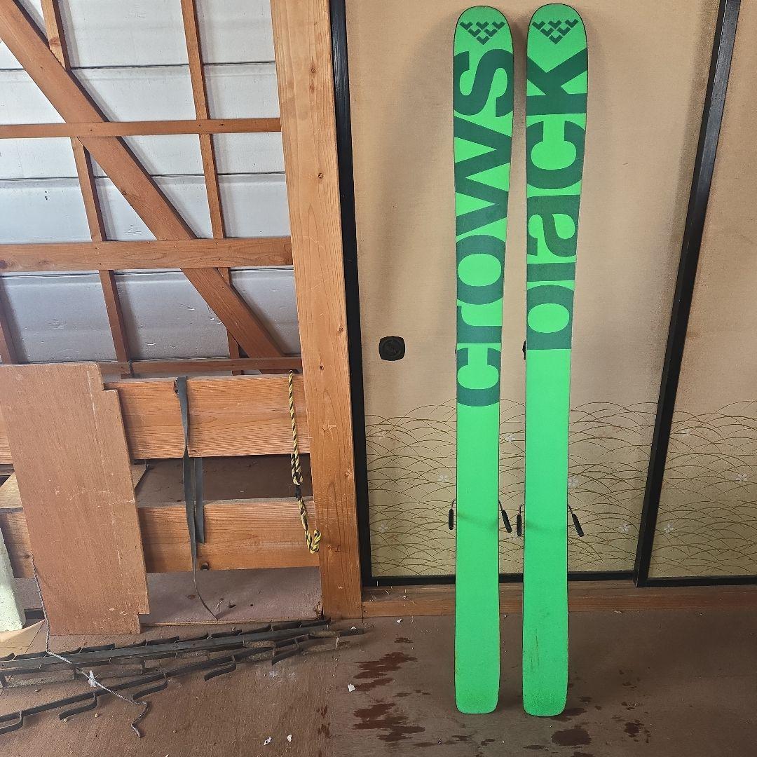 スキー black crows