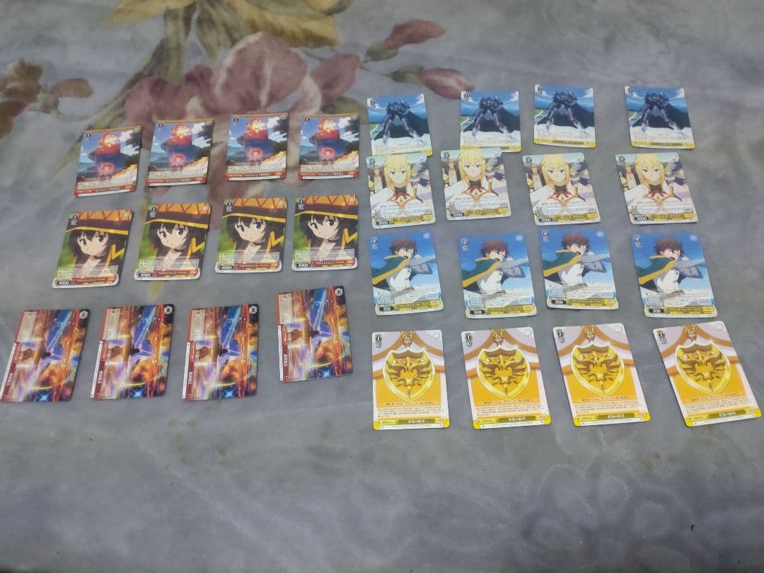 ヴァイスシュヴァルツ　このすばフリーズとかSNSで話題のパーツセット