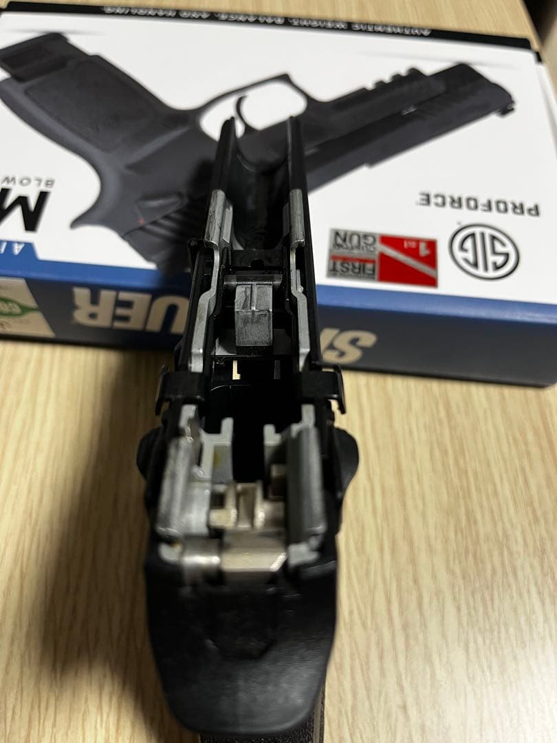 東京マルイ　SIG SAUER M17 ガスガン ブローバック