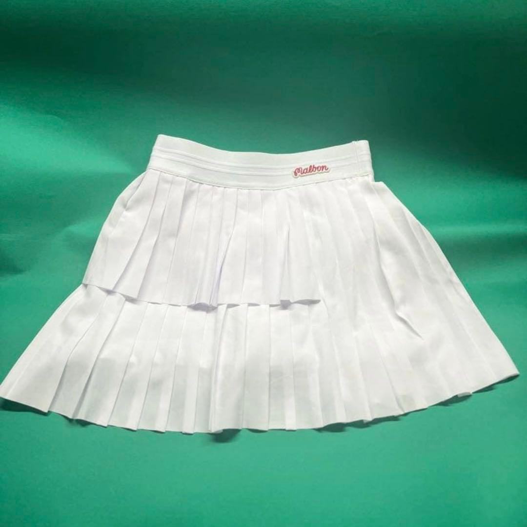 【新品】　マルボン　新品　プリーツスカート　ホワイト　Ｓ