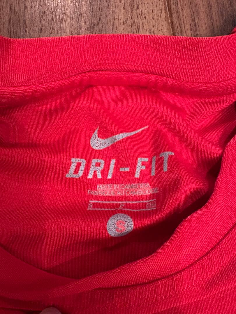 NIKE テニスウェア　ナダル着用モデル