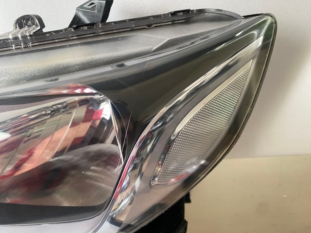 ホンダ フィット GP5 純正 ヘッドライト 左右セット（ハロゲン）