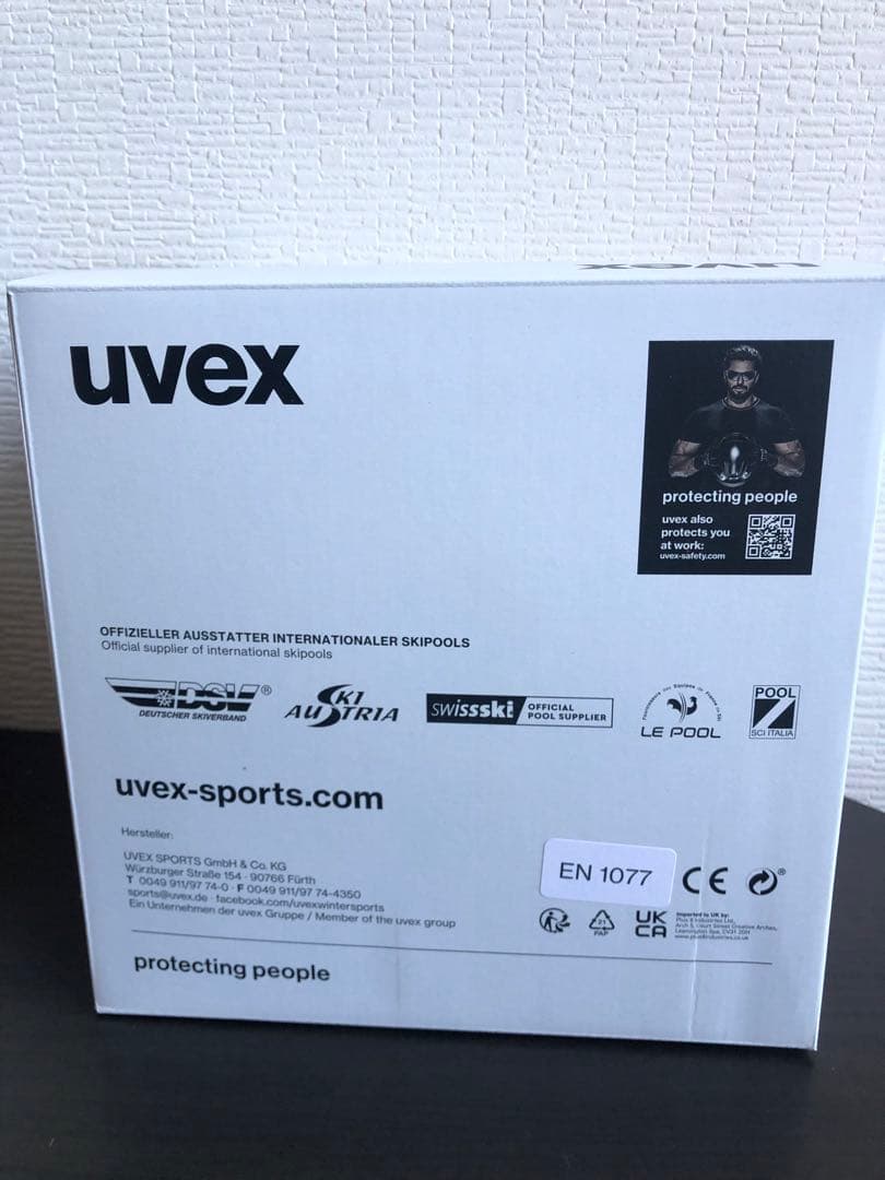 ウベックスuvexスキースノーボードヘルメット マットカラーダイヤル式サイズ調整