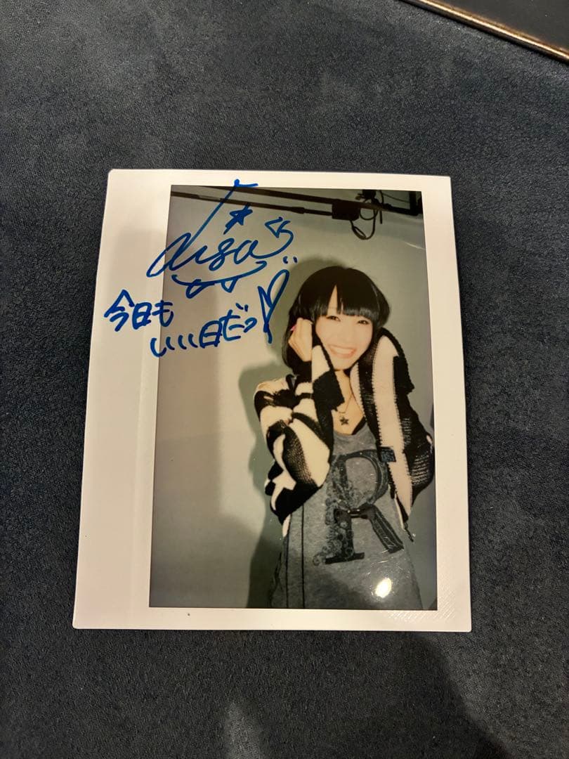 【激レア】LiSAの直筆サイン入りチェキ