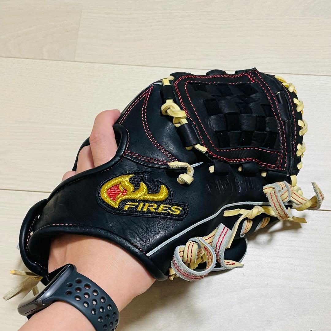ファイヤーズ軟式内野用グラブ