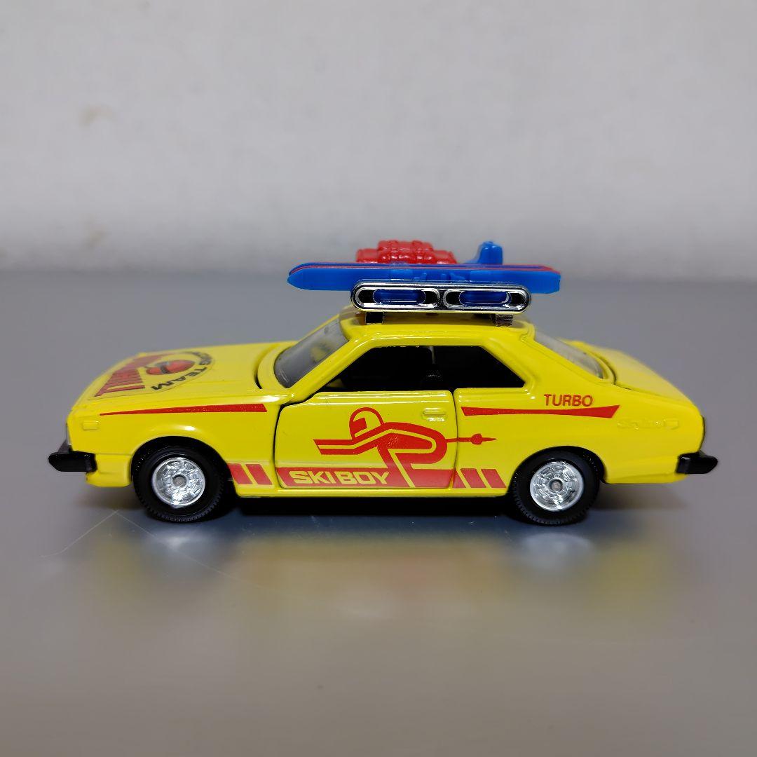 トミカダンディ　レジャーカー　ニッサンスカイラインターボ　スキー