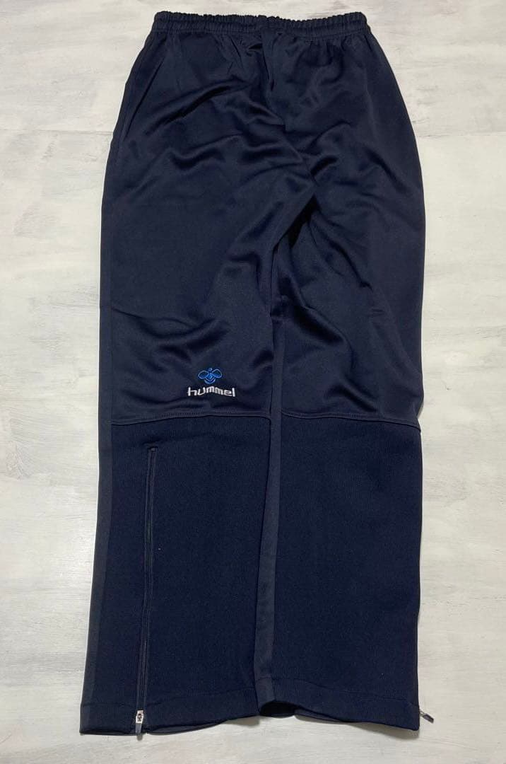 新品タグ付き hummel ジャージ　セットアップ　上下