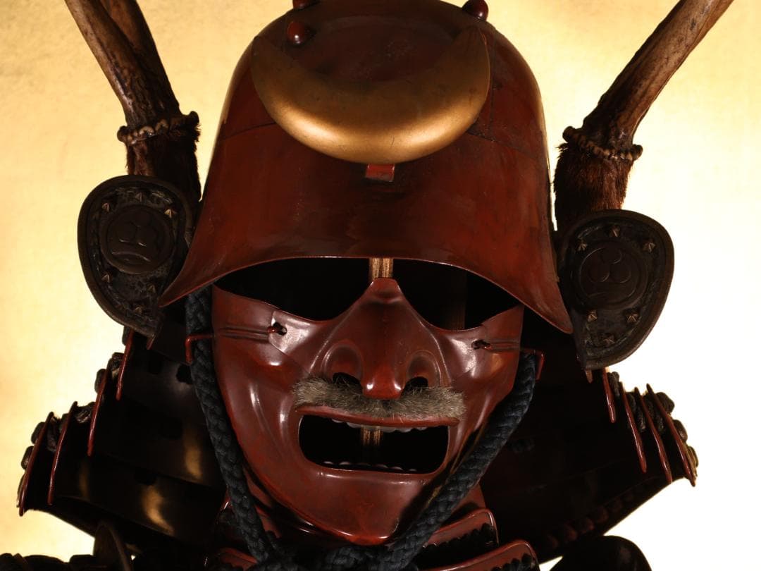 BY03　甲冑　丸に渡辺星紋　鹿角脇立　三日月前立　鎧櫃付　等身大　兜　武具