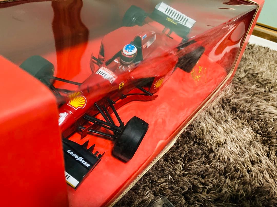 Ferrari F1 1/18ミニカー M.シューマッハ