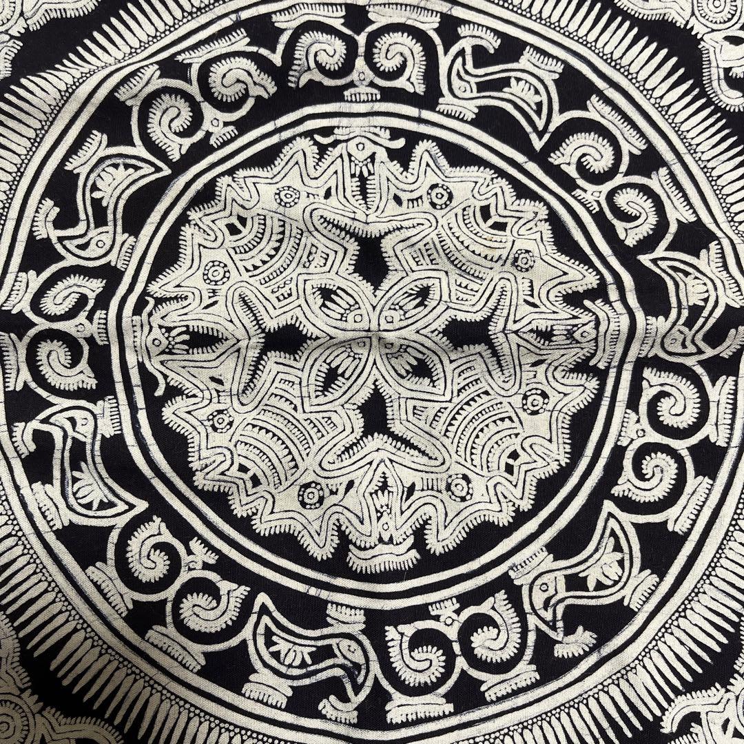 中国少数民族の古い青染め布