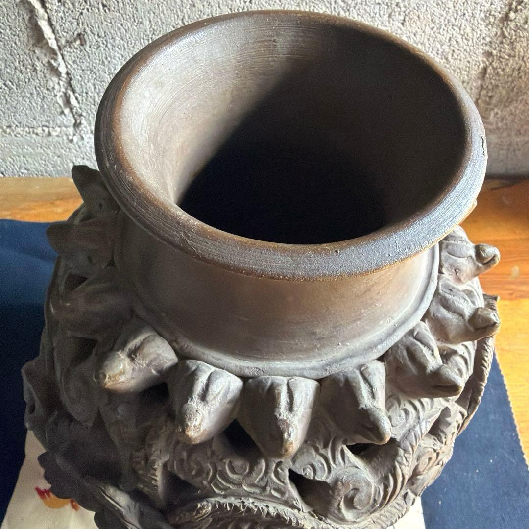 ⭕️沖縄　透かし　壺　骨董　　龍巻