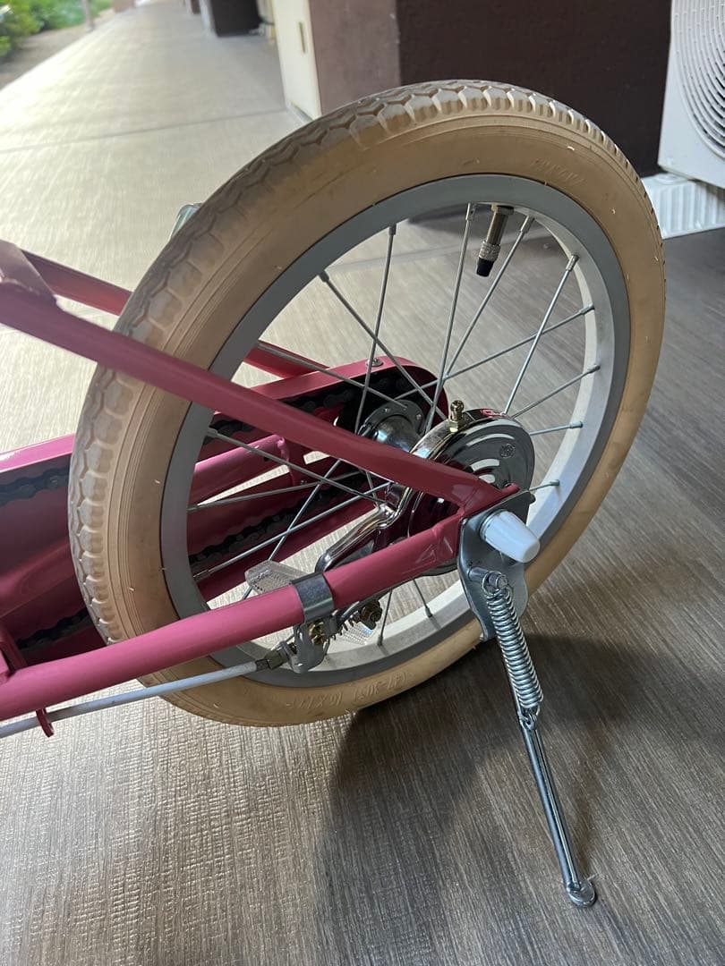 【美品】little tokyobike カラーモモ16インチ バスケット付き