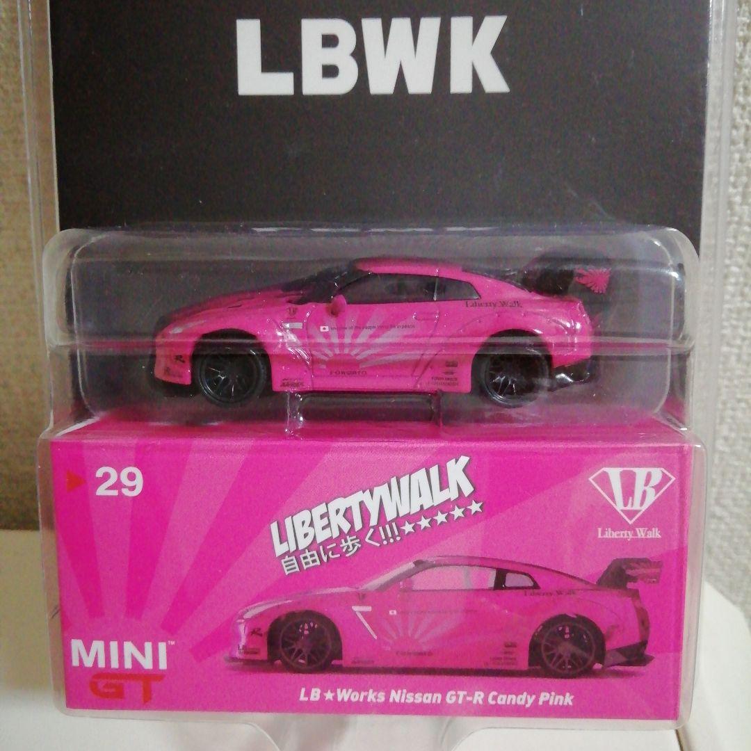 か*ー様 MINI GT LBWK Nissan GT-R Candy Pink