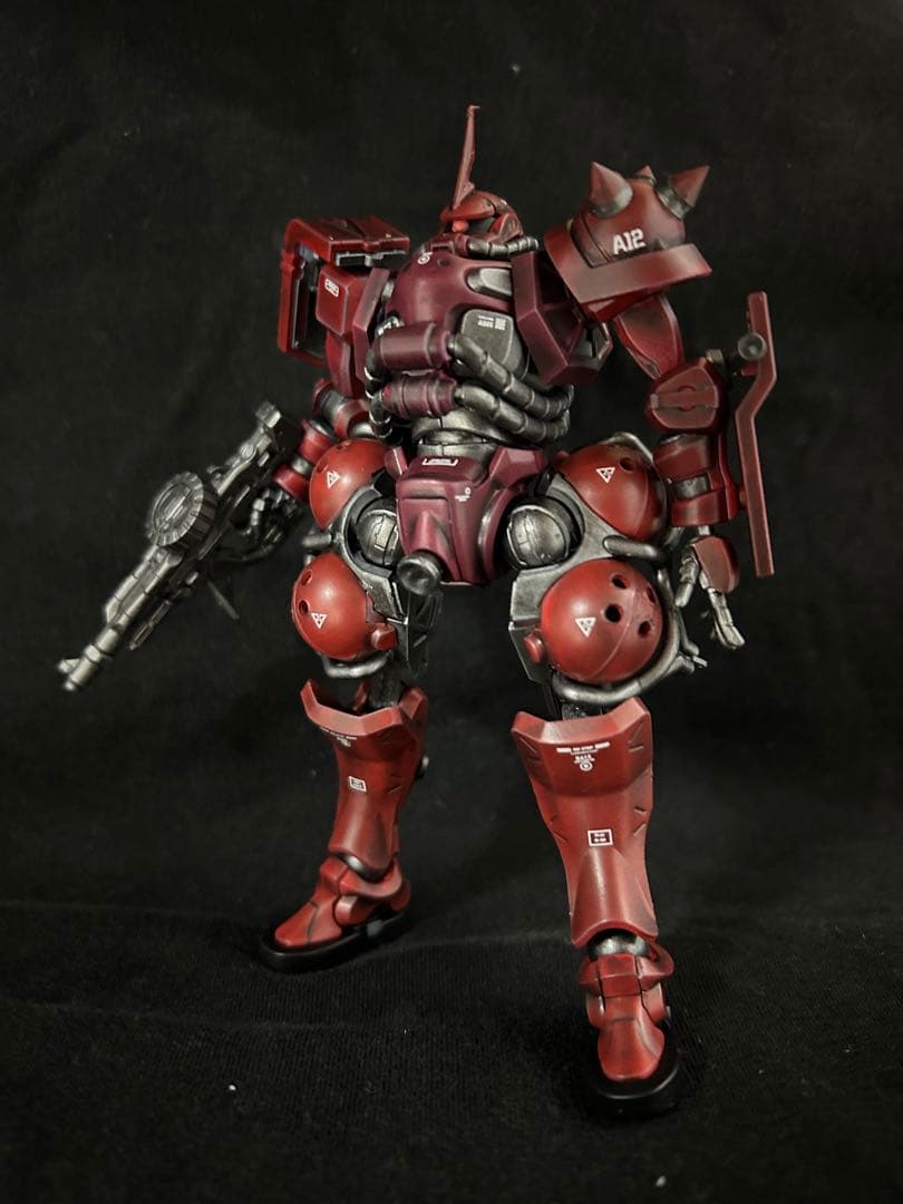 HG軍警ザク　シャアカラー仕上げ