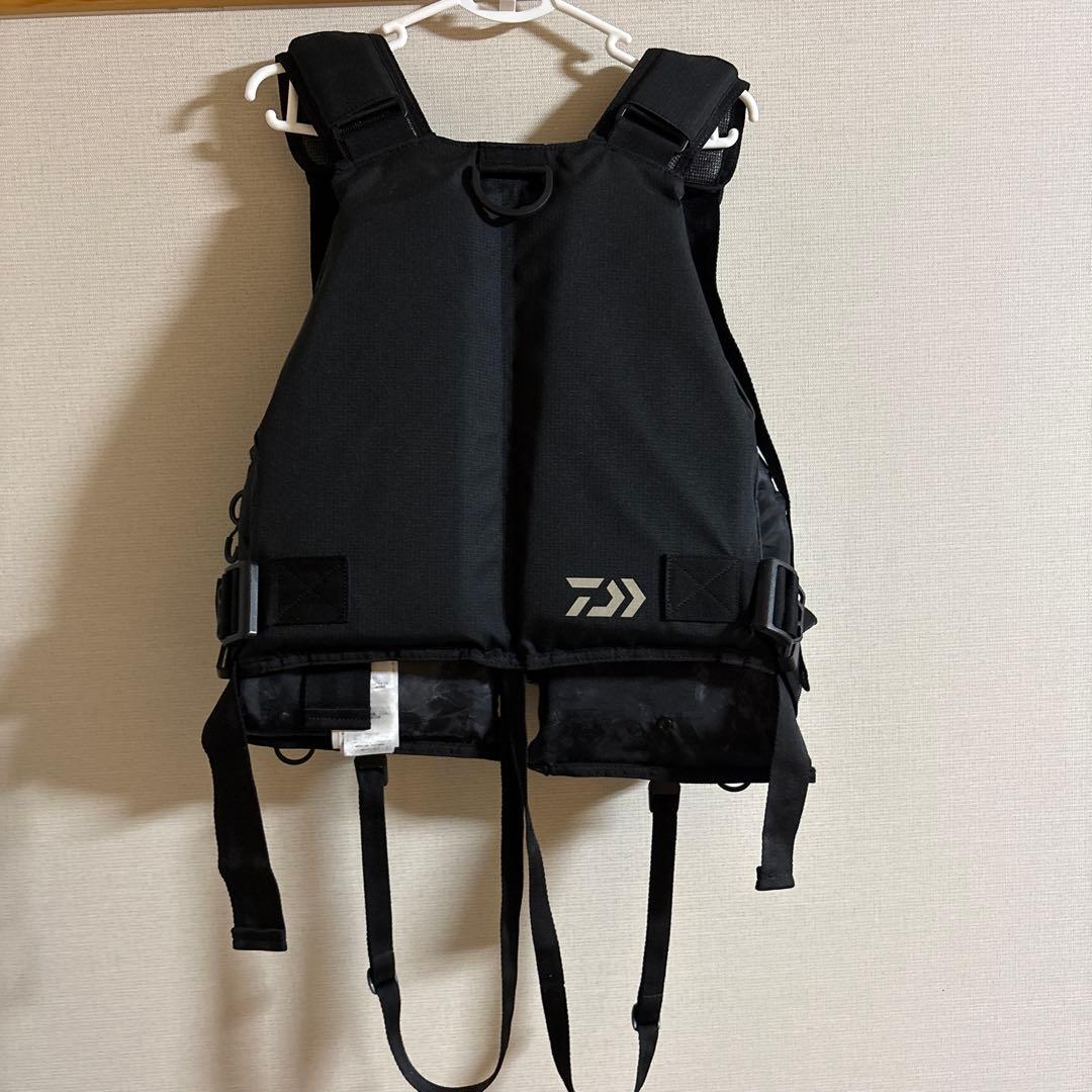 Daiwa フィッシング用ライフジャケット ブラック　ダイワ　ゲームベスト