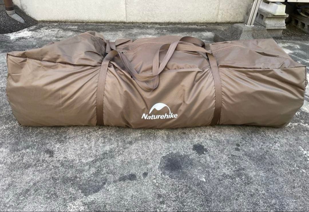 ネイチャーハイク　Village 13 Saloon