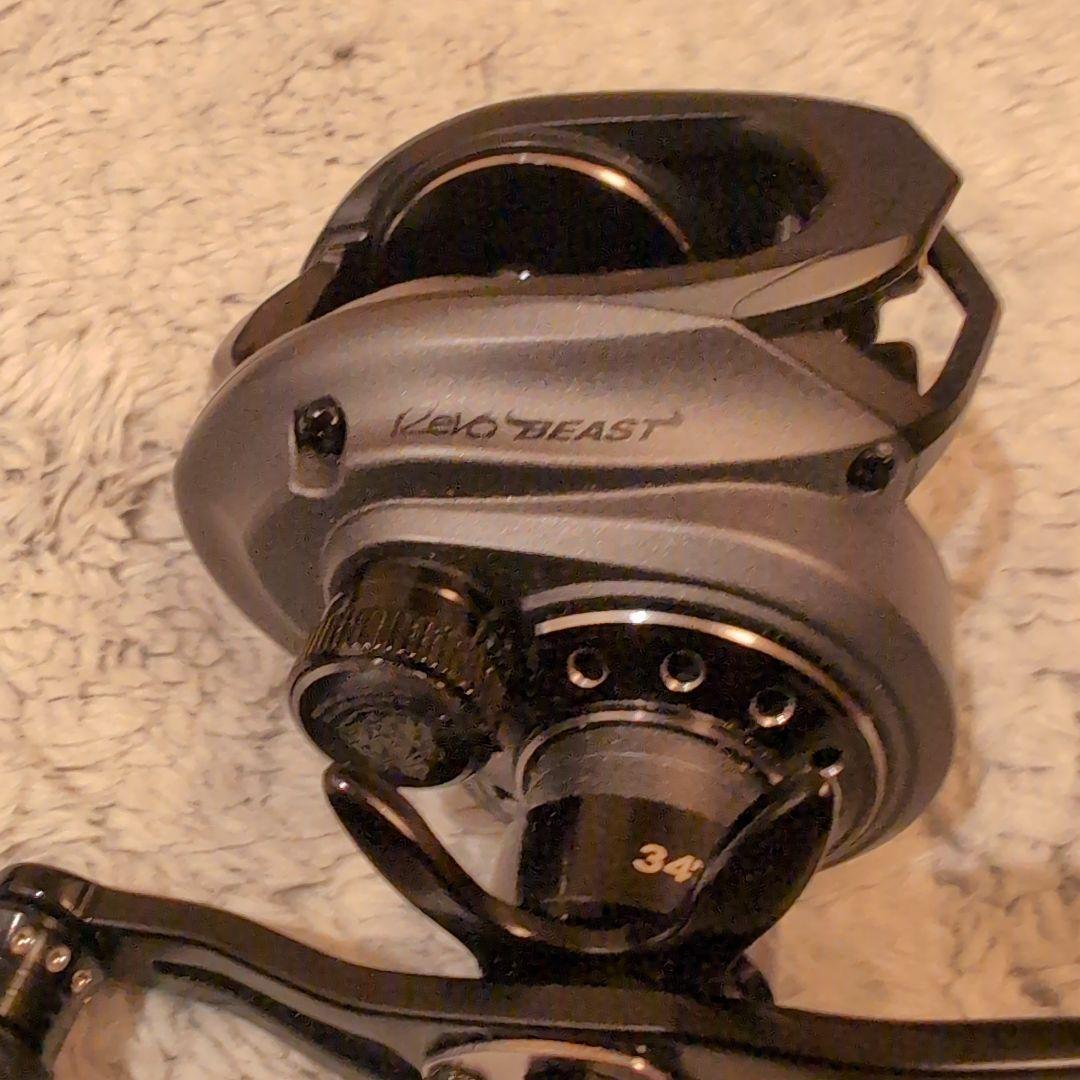 リール Abu REVO BEAST 40 HS