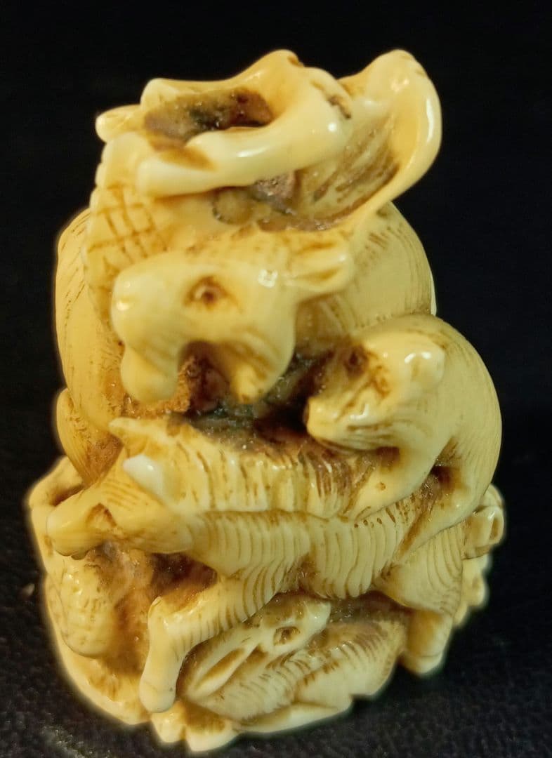 干支十二支 勢揃い 根付 正之 在銘 幕末頃の作者