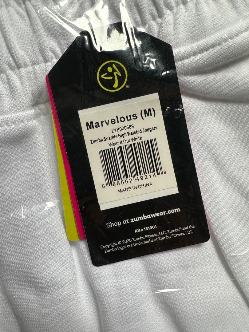 新品　正規品　ズンバ　小難有り　M スパンコール　パンツ