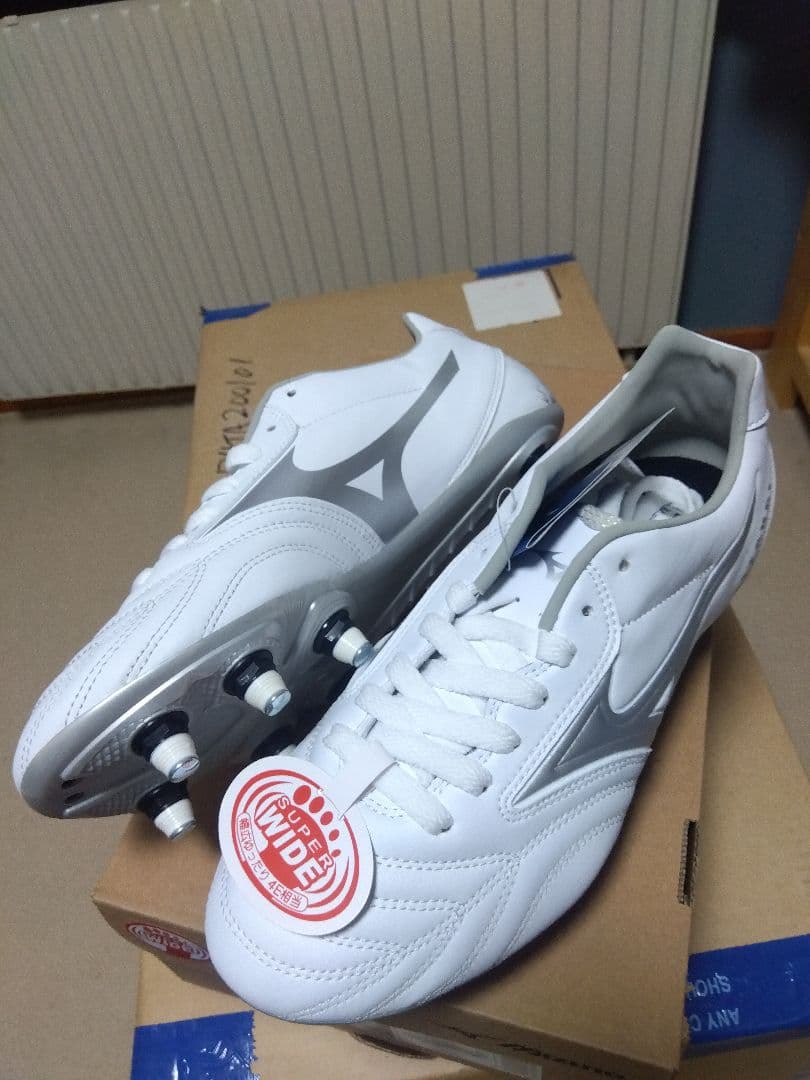 ラグビースパイク／27.0／白×シルバー／R1GA230003／新品・未使用品