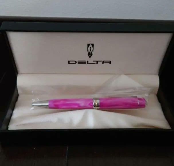 【新品】廃盤レア品DELTAビンテージ ピンク ボールペン
