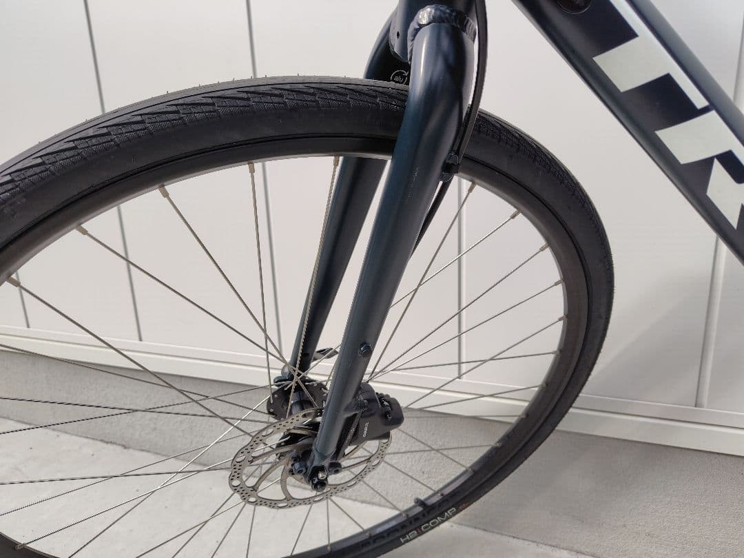 【大阪引き渡し】TREK FX2 DISC トレック クロスバイク　Mサイズ