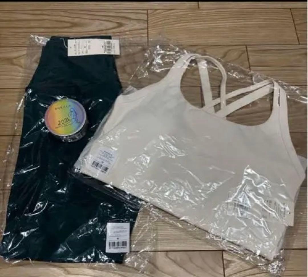 新品未使用SUKALA福袋バッククロスブラトッププレーントレンカMサイズバーム付