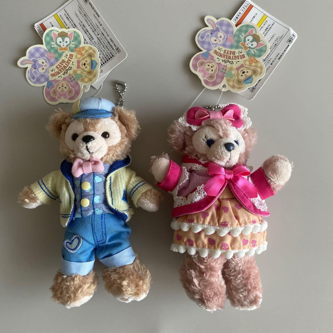 ハートウォーミングデイズ　ダッフィー シェリーメイぬいぐるみバッジ