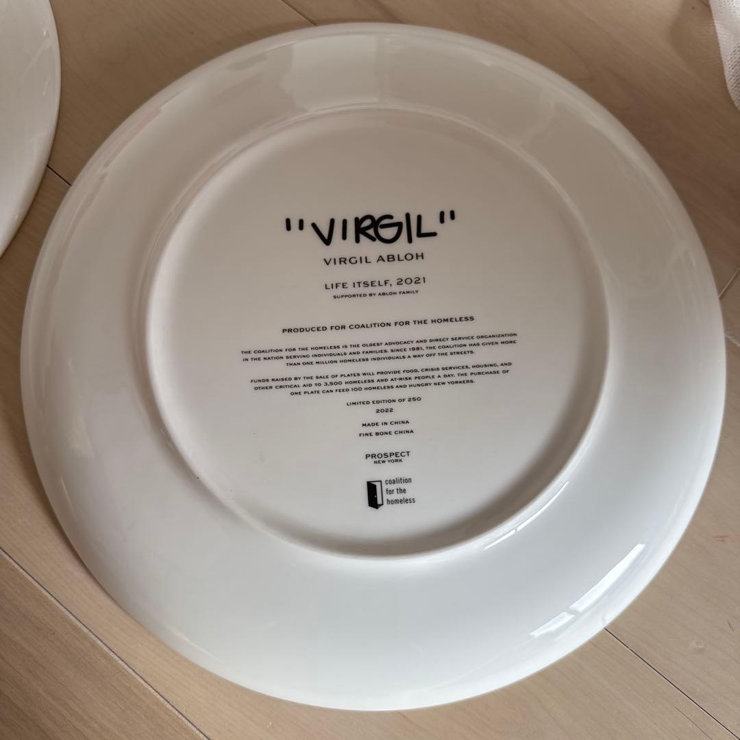 Virgil Abloh Plate ホワイト＆ブラック　世界限定250個❗️