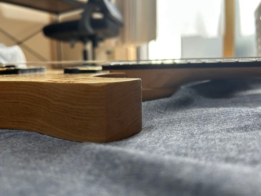 EART GUITAR ヘッドレスギター