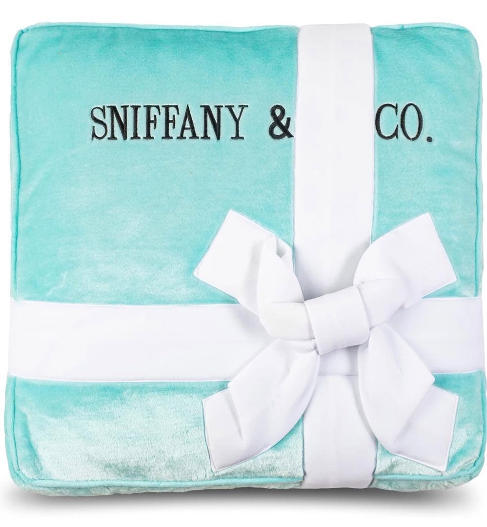 Dog Diggin Designs Sniffany Bed パロディベッド