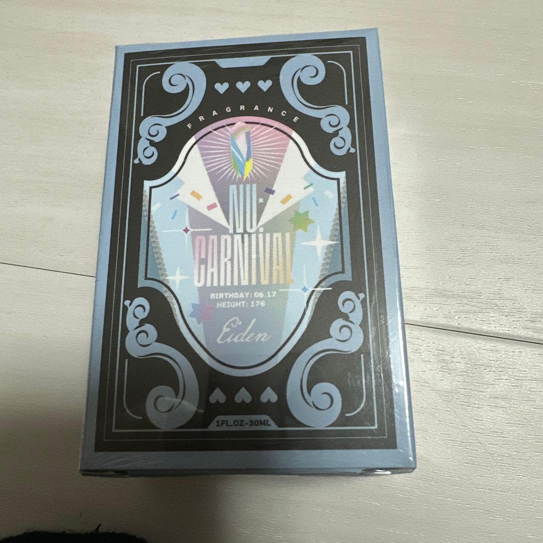 NU カーニバル フレグランス　香水 30ml カード付き　エイト