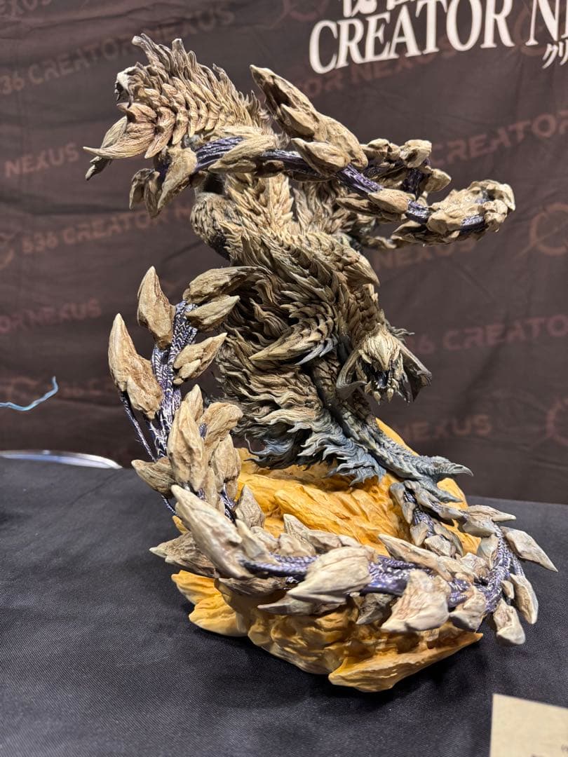 鎖刃竜アルシュベルド　未塗装未組立 ガレージキット