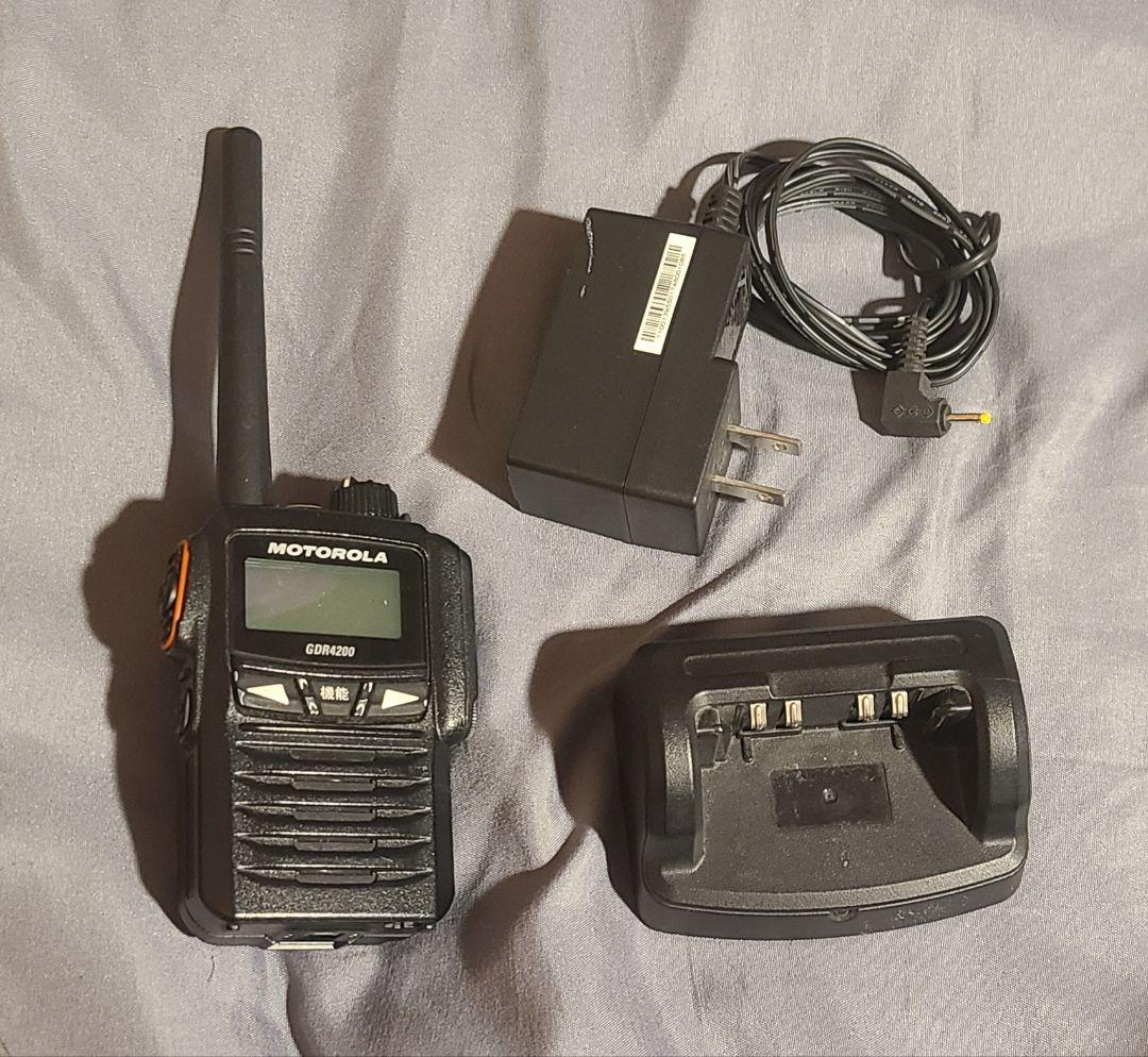 MOTOROLA GDR4200 トランシーバー　デジタル簡易無線機　インカム