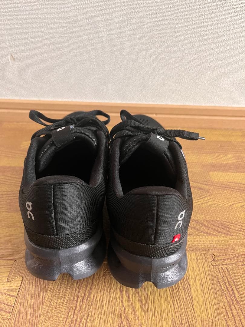 オン　on ランニングシューズ　未使用