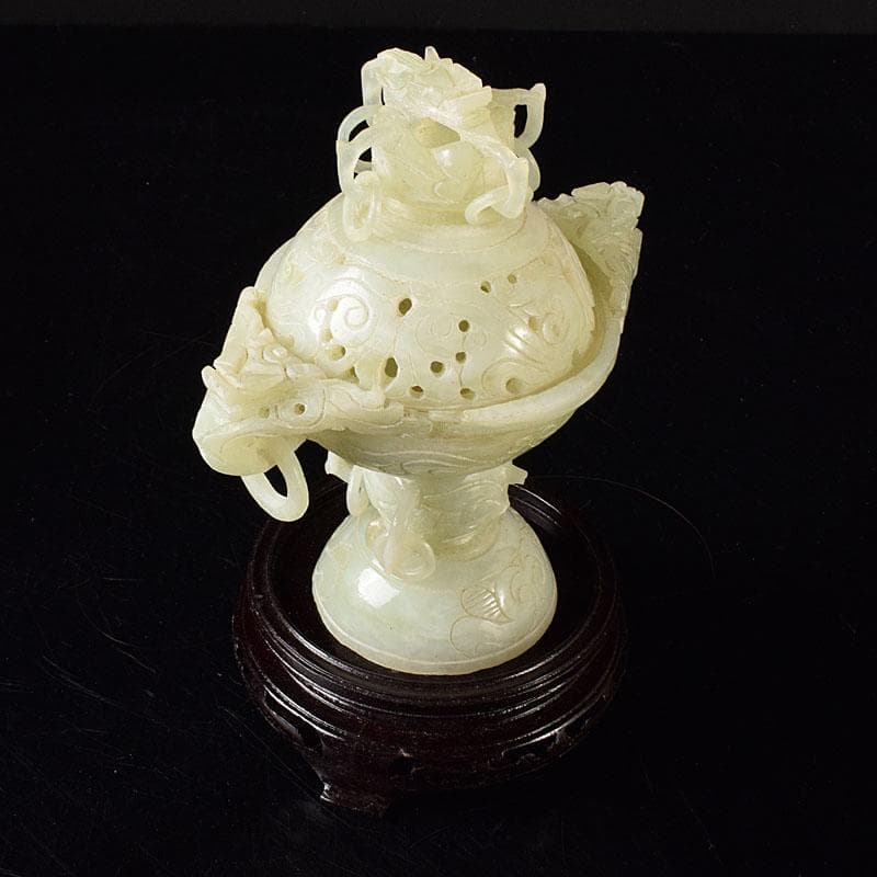 中国　玉石彫刻　雙耳活環　龍鈕蓋爐　塔香炉　唐木台付　7654C