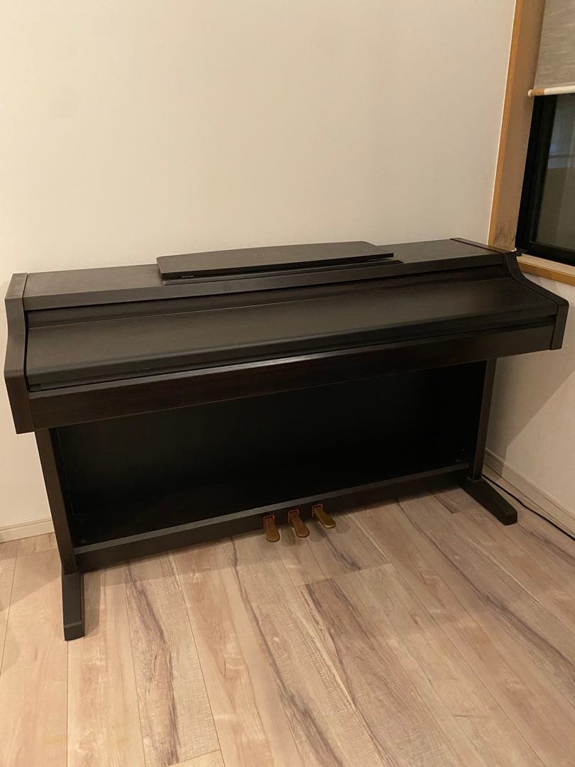 ヤマハ　クラビノーバ CLP-820 電子ピアノ