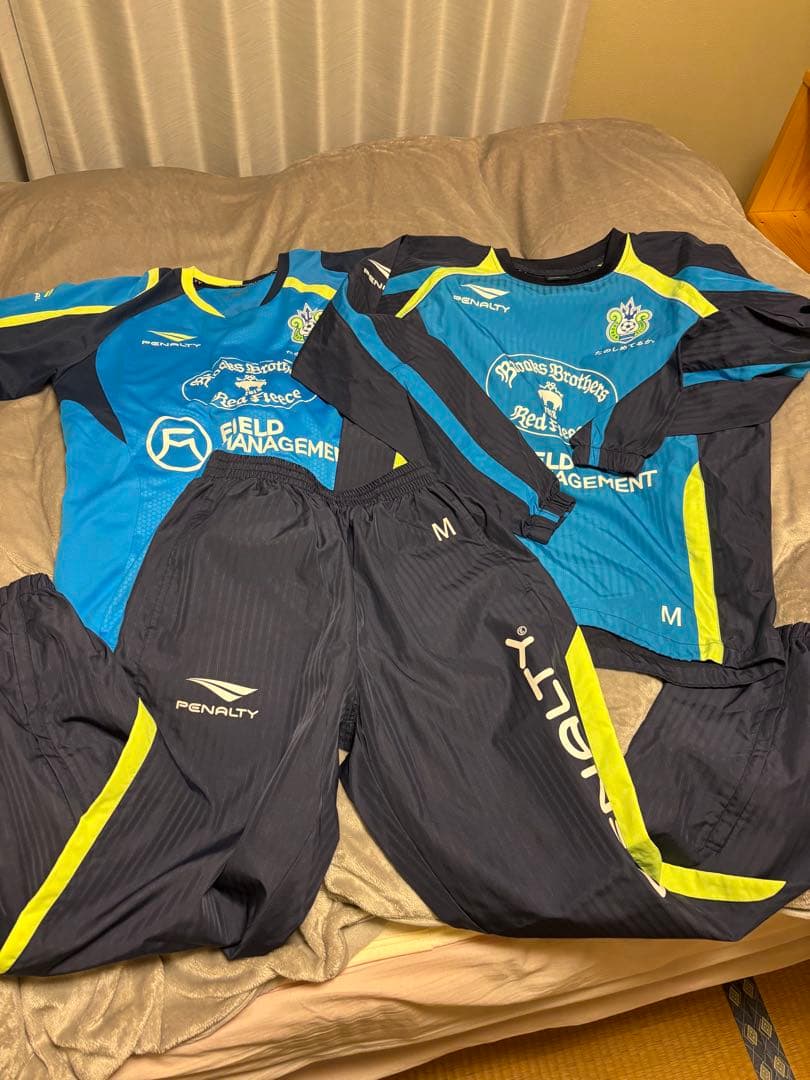 湘南ベルマーレ PENALTY サッカーウェア Mサイズ 青/黒/黄