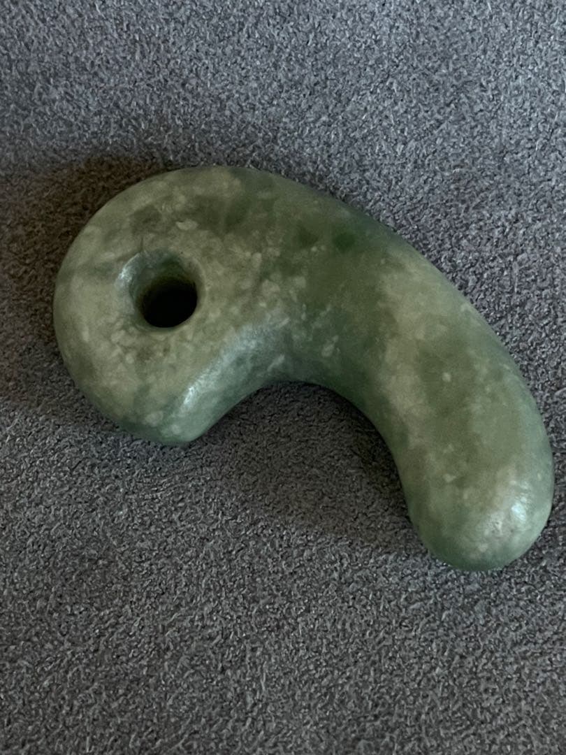 古墳期後期　翡翠勾玉　出土品