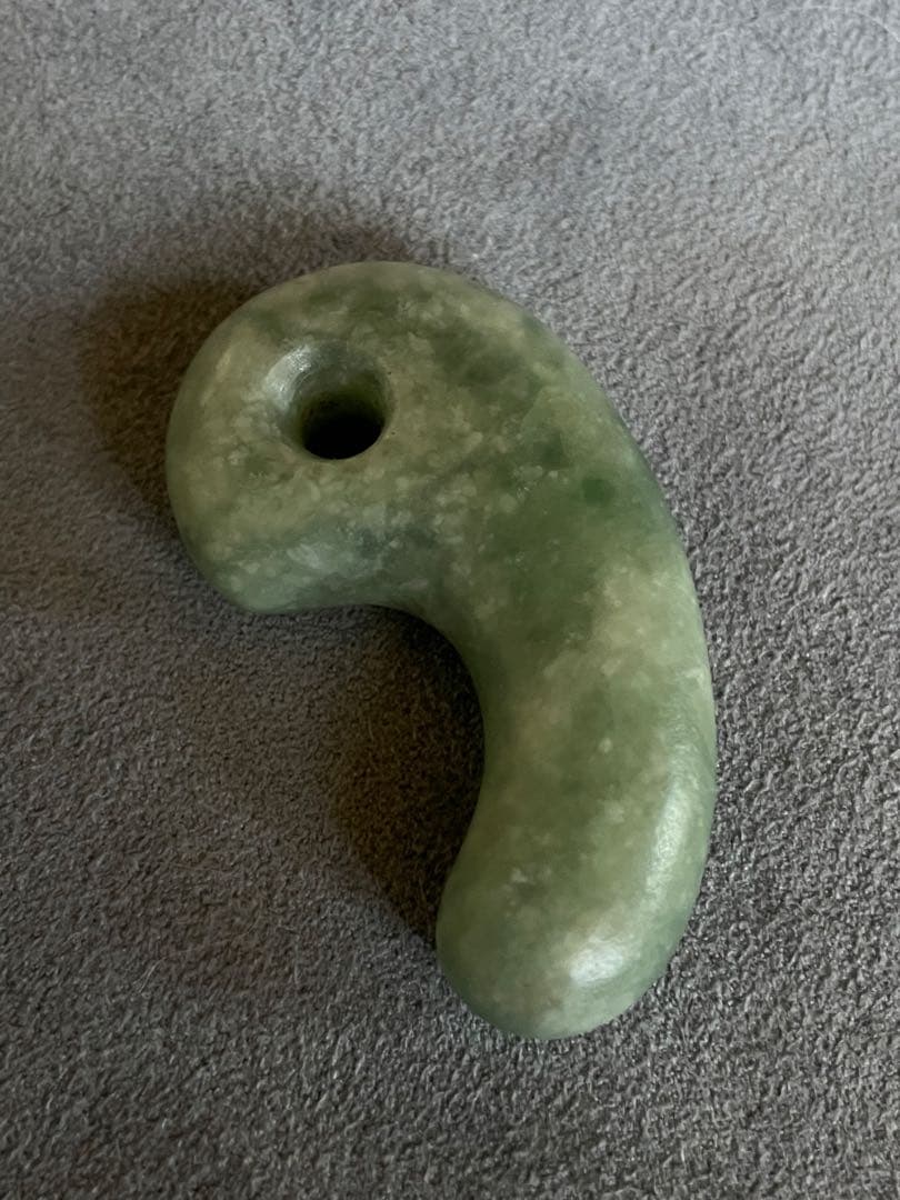 古墳期後期　翡翠勾玉　出土品