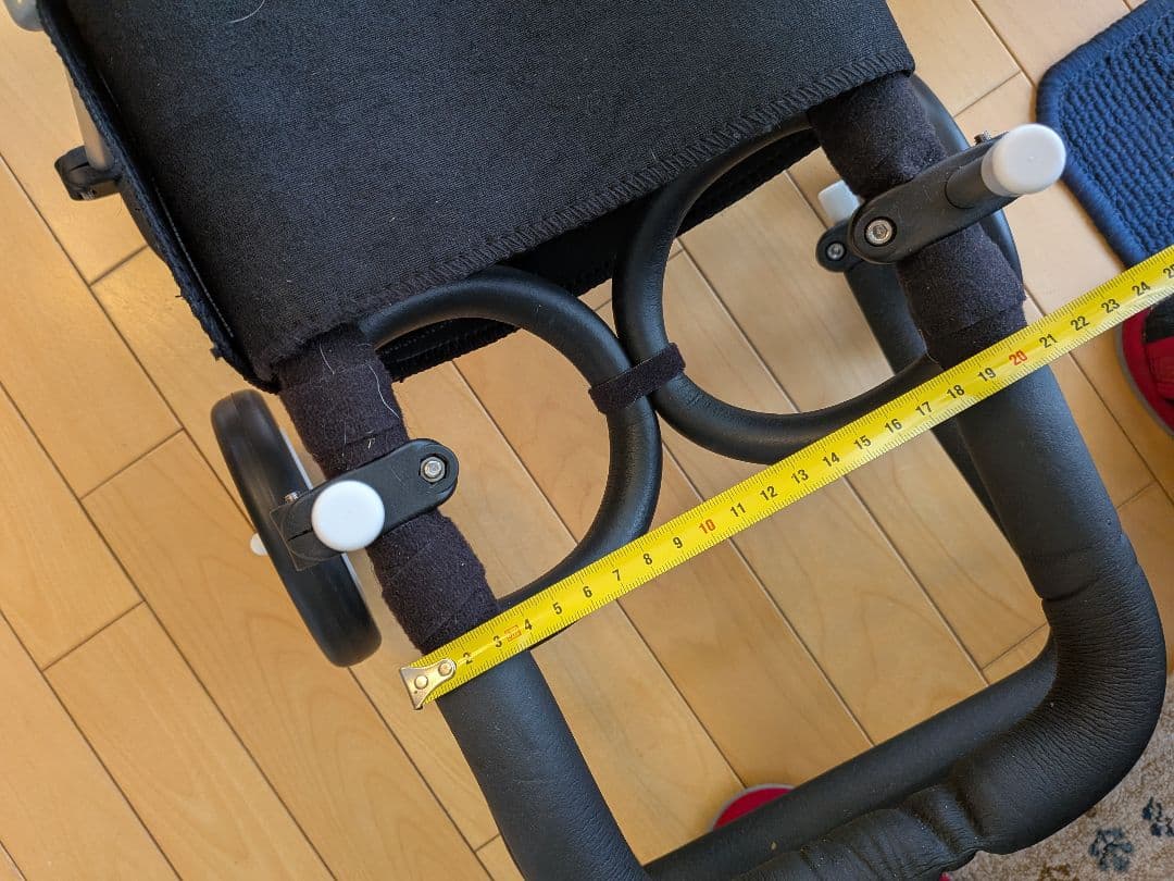 小型犬用4輪車椅子 歩犬舎